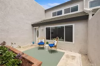 Photo #4: OC26134716 Listing