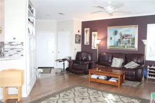 Photo #5: OC26134807 Listing