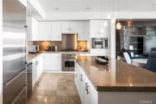 Photo #6: OC26135102 Listing