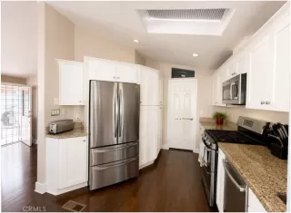 Photo #5: OC26135251 Listing