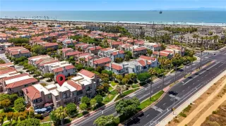 Photo #5: OC26135412 Listing