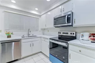 Photo #1: OC26135550 Listing