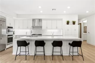 Photo #3: OC26135745 Listing 