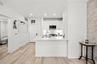 Photo #5: OC26135752 Listing 