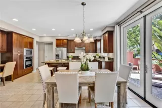 Photo #5: OC26136050 Listing 
