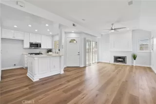 Photo #6: OC26136557 Listing