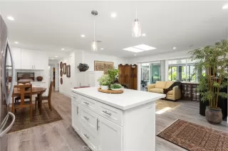 Photo #2: OC26137255 Listing