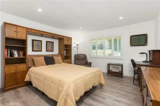 Photo #6: OC26137255 Listing