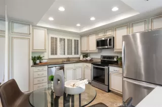 Photo #6: OC26137259 Listing 
