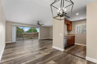 Photo #4: OC26137686 Listing 
