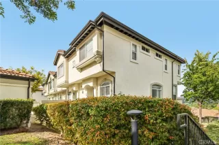 Photo #1: OC26138035 Listing 