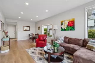 Photo #3: OC26138035 Listing 