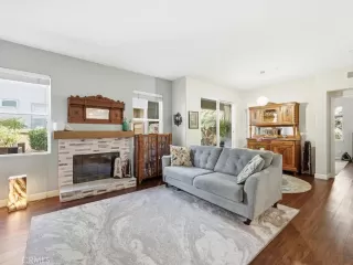 Photo #4: OC26138199 Listing 