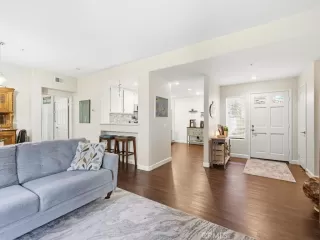 Photo #5: OC26138199 Listing 