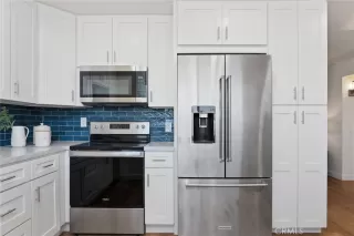 Photo #4: OC26138348 Listing 