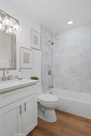 Photo #6: OC26138348 Listing 