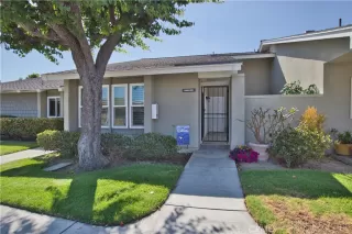 Photo #2: OC26138468 Listing 