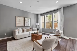 Photo #3: OC26138567 Listing 