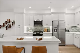 Photo #1: OC26138990 Listing 