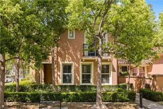 Photo #1: OC26139171 Listing 
