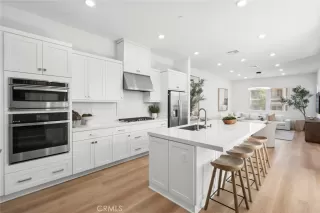 Photo #6: OC26139354 Listing 