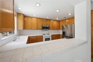 Photo #5: OC26139610 Listing 