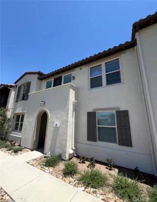 Photo #1: OC26140369 Listing