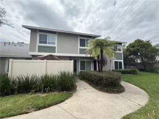 Photo #1: OC26140395 Listing 