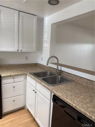 Photo #2: OC26140523 Listing 