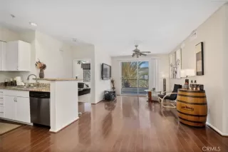 Photo #2: OC26140605 Listing