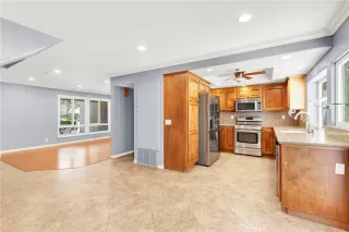 Photo #3: OC26140927 Listing
