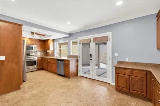 Photo #4: OC26140927 Listing