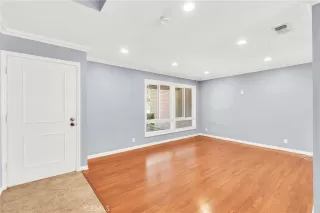 Photo #6: OC26140927 Listing