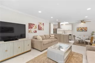 Photo #3: OC26141034 Listing 