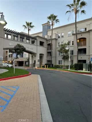 Photo #1: OC26141132 Listing 