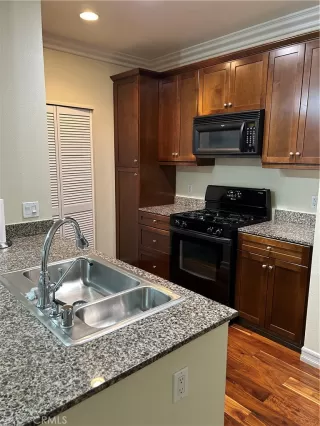 Photo #5: OC26141132 Listing 