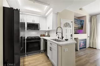 Photo #6: OC26141892 Listing 