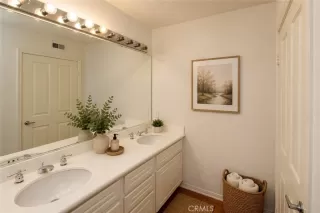 Photo #5: OC26142114 Listing