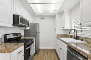 Photo #4: OC26142340 Listing 