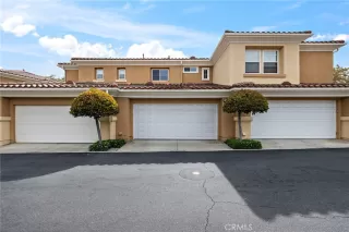 Photo #6: OC26142399 Listing
