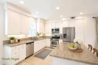 Photo #4: OC26142781 Listing