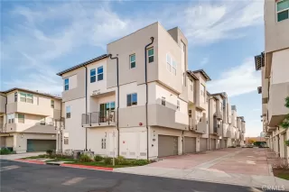Photo #3: OC26142868 Listing