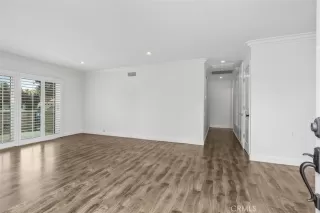 Photo #3: OC26143034 Listing