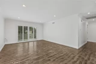 Photo #4: OC26143034 Listing