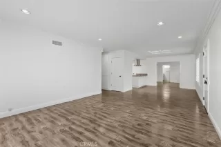 Photo #6: OC26143034 Listing