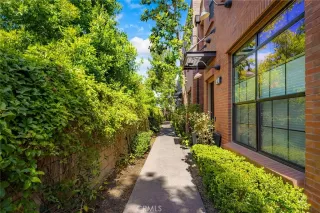 Photo #4: OC26143678 Listing