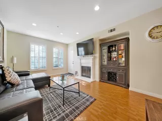Photo #1: OC26144147 Listing