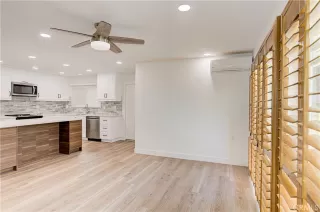 Photo #6: OC26144205 Listing