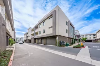 Photo #2: OC26144346 Listing