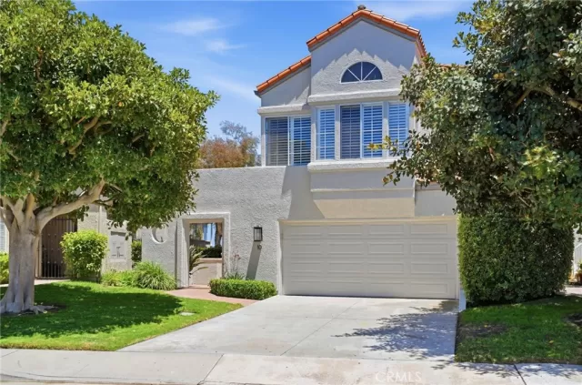 MLS: OC26144839 Condo For Sale